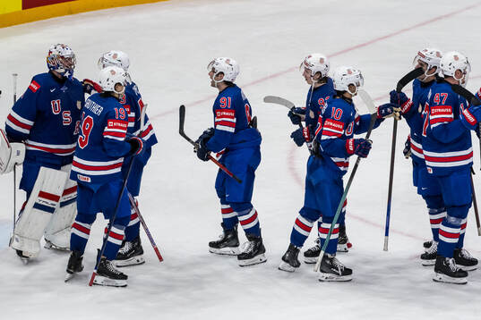 Players of USA celebrate