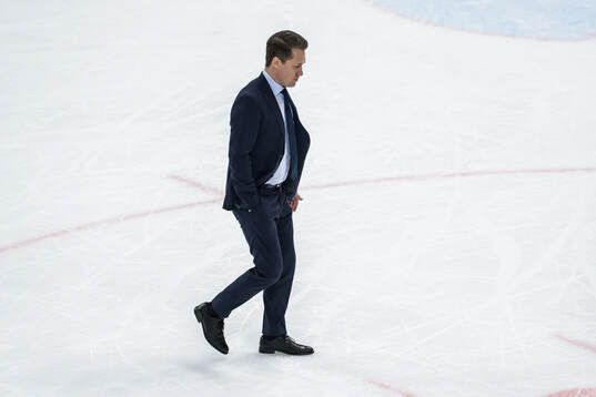 Head coach Sam Hallam of Sweden looks dejected