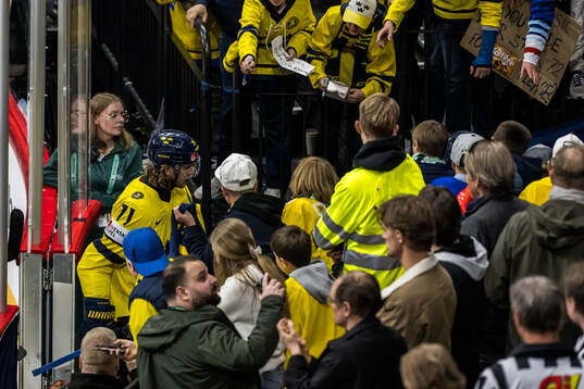 William Karlsson of Sweden looks dejected