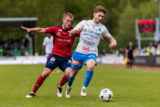 Östers Dennis Olsson och Värnamos Carl Johansson