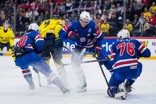 Filip Forsberg of Sweden against Tage Thompson and Brady