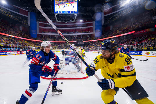 Will Smith of USA and William Nylander of Sweden