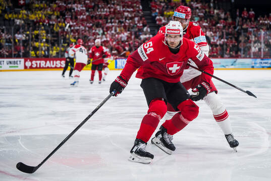 Christian Marti of Switzerland and Alexander True of Denmark