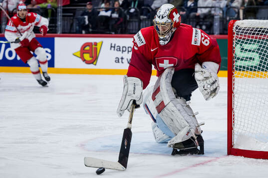Goaltender Leonardo Genoni of Switzerland