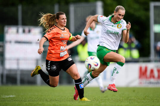 Kristianstads Emma Petrovic och Hammarbys Ellen Wangerheim