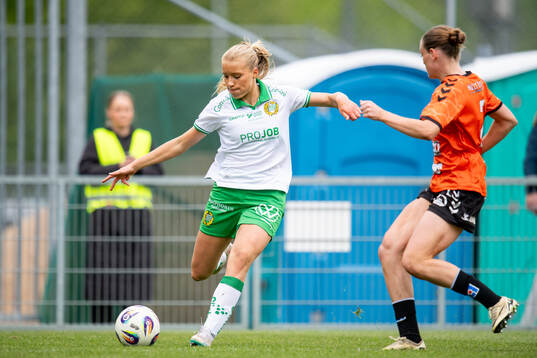 Hammarbys Smilla Holmberg och Kristianstads DFFs Sofia Reidy