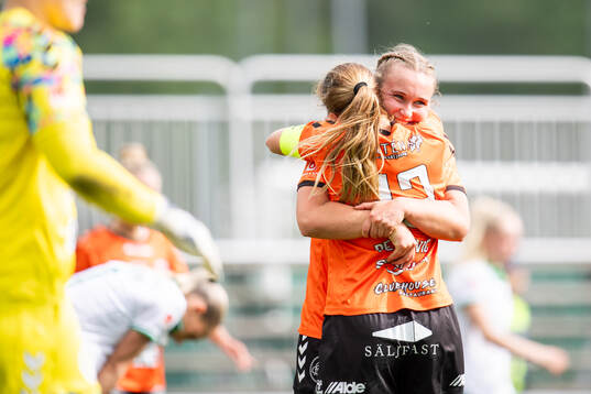 Kristianstads DFFs Alexandra Jóhannsdóttir och lagkapten