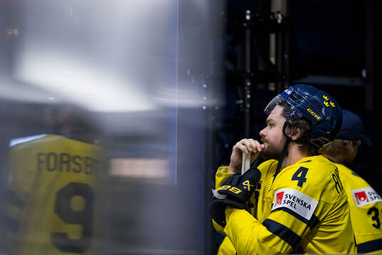 Rasmus Andersson of Sweden looks dejected