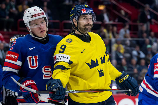 Filip Forsberg of Sweden looks dejected