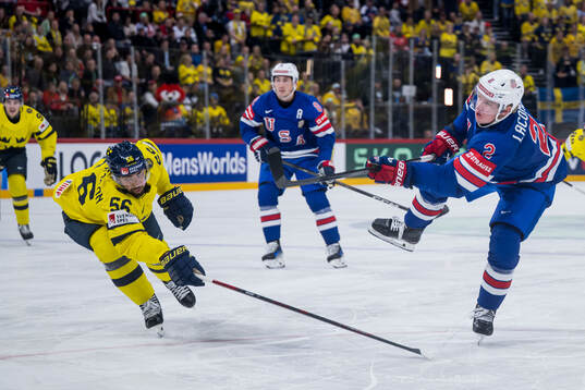 Erik Gustafsson of Sweden and Jackson LaCombe of USA