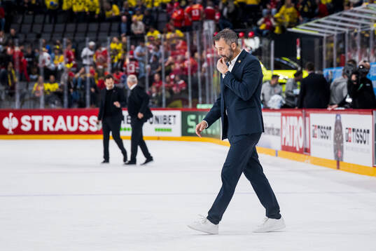 Assistant coach Andreas Lilja of Denmark