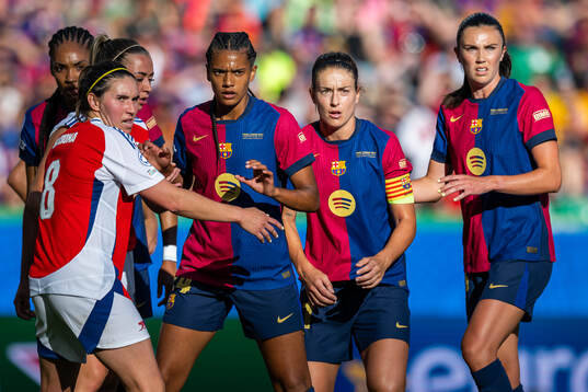 Esmee Brugts, Alexia Putellas and Ingrid Syrstad Engen of