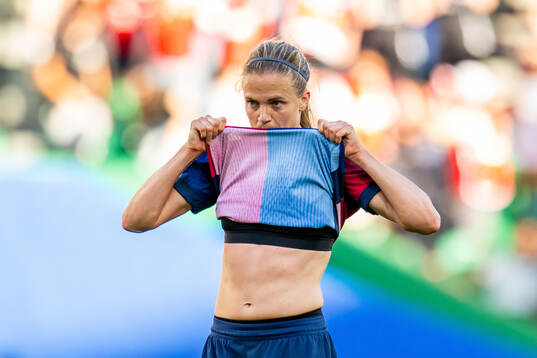 Irene Paredes of Barcelona looks dejected