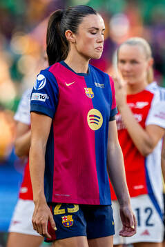 Ingrid Syrstad Engen of Barcelona and Frida Maanum of