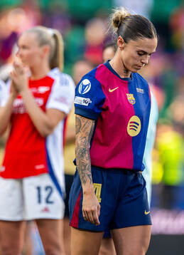 Maria Leon of Barcelona looks dejected