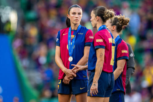 Ingrid Syrstad Engen and Maria Leon of Barcelona look