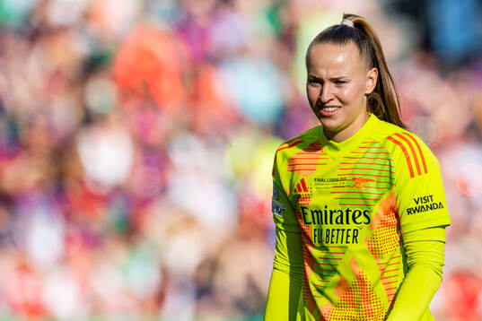 Goalkeeper Daphne van Domselaar of Arsenal