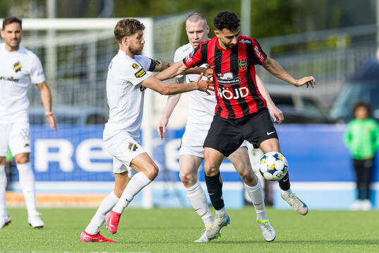 AIKs Anton Salétros och Brommapojkarnas Daleho Irandust