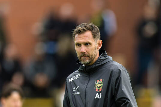 Brommapojkarnas målvaktstränare Andreas Isaksson på