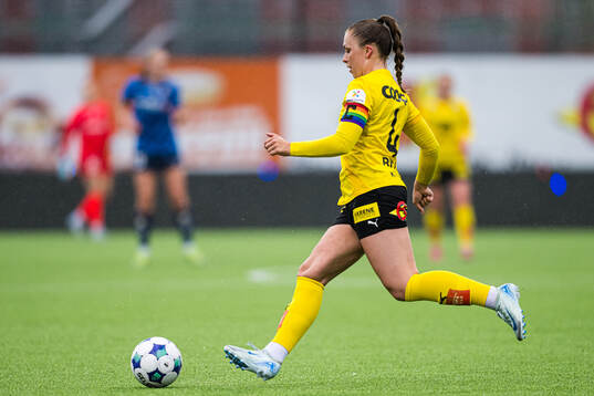 Marte Bjelde Hjelmhaug of LSK Kvinner