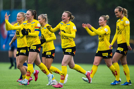 Bläddra bland fler bilder av Football, Toppserien, Stabæk - LSK Kvinner