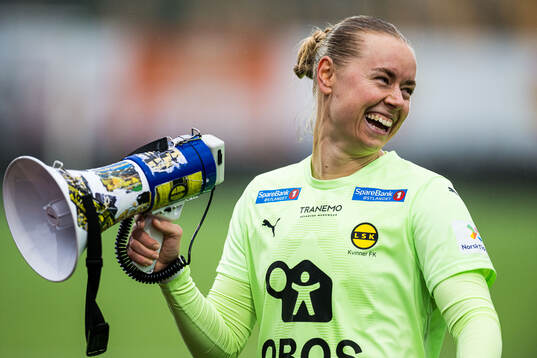 Klara Thorsrud Sporsem of LSK Kvinner celebrates
