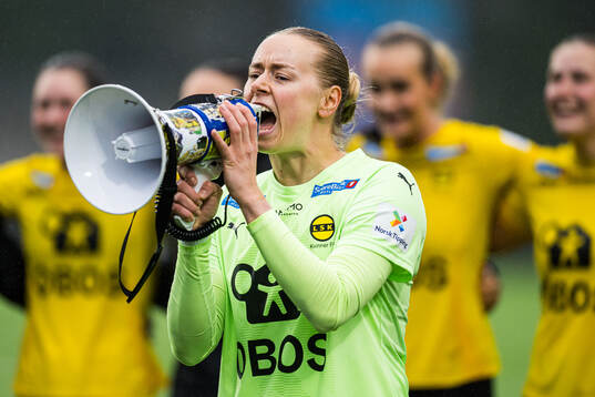 Klara Thorsrud Sporsem of LSK Kvinner celebrates