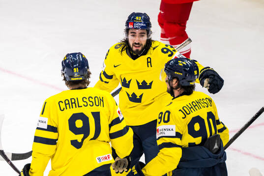 Leo Carlsson, Mika Zibanejad and Marcus Johansson of Sweden