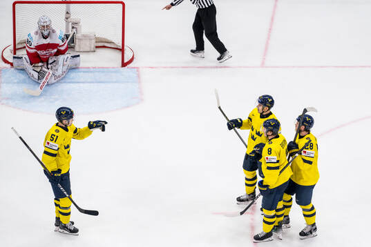 Emil Heineman, Mikael Backlund, Jonas Brodin and Elias