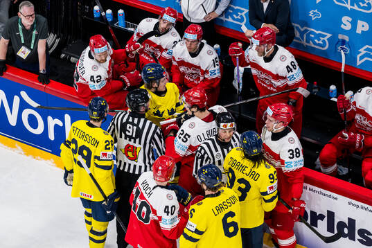Leo Carlsson of Sweden and Oliver Lauridsen of Denmark