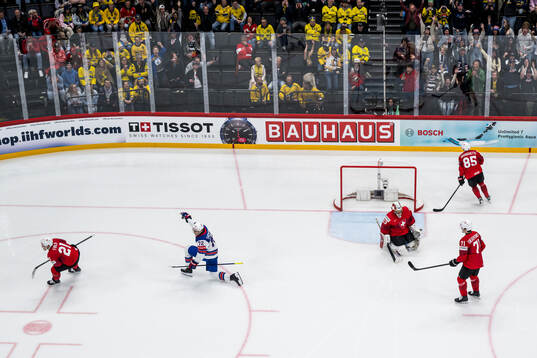 Tage Thompson of USA celebrates