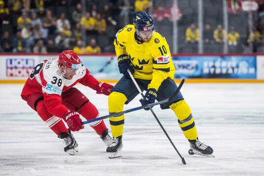 Morten Poulsen of Denmark and Alexander Wennberg of Sweden