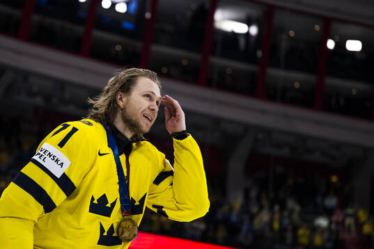 William Karlsson of Sweden with his bronze medal