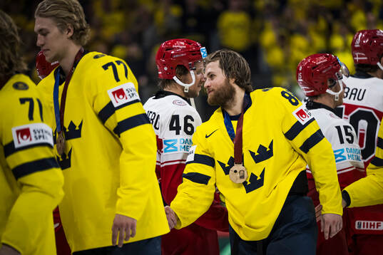 William Nylander of Sweden with his bronze medal