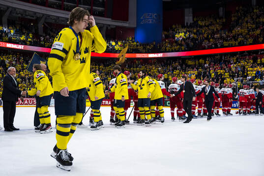Leo Carlsson, Rasmus Sandin, Elias Lindholm, Adam Larsson,