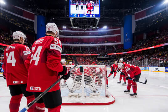 The players of Switzerland gather