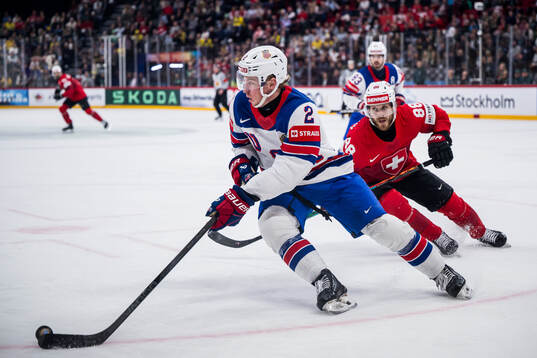 Jackson LaCombe of USA and Christoph Bertschy of Switzerland