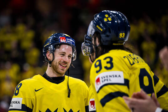 Elias Lindholm of Sweden celebrates