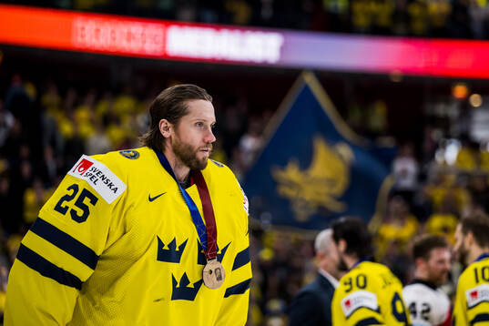 Goaltender Jacob Markström of Sweden with the bronze medal