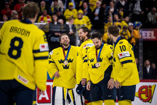 goaltender Samuel Ersson and goaltender Jacob Markström of