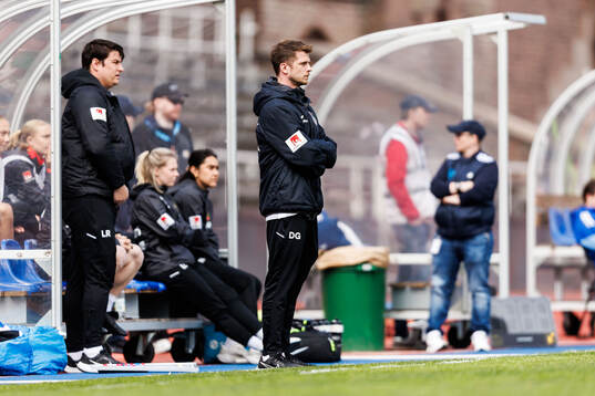 Brommapojkarnas tränare Daniel Gunnars