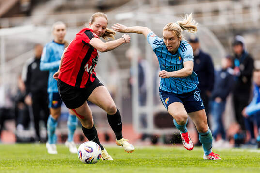 Brommapojkarnas Isabelle Navrén och Djurgårdens Mimmi
