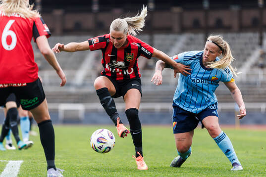 Brommapojkarnas Johanna Svedberg och Djurgårdens Therese