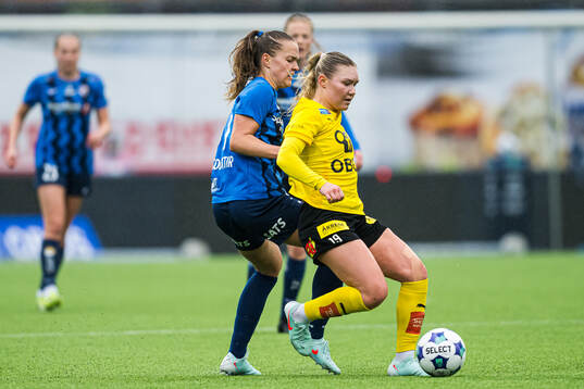 Iris Omarsdottir of Stabæk and Emma-Helena Alexandra