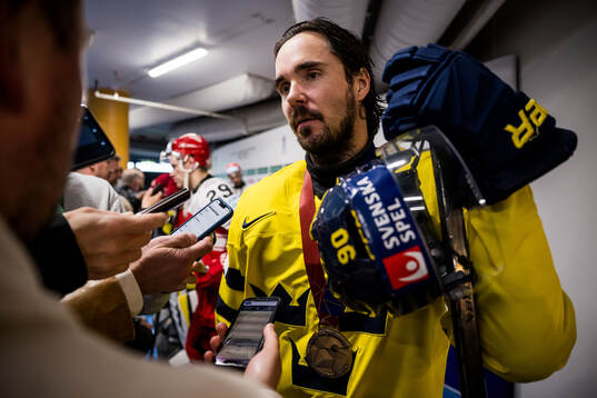 Marcus Johansson of Sweden is being interviewed
