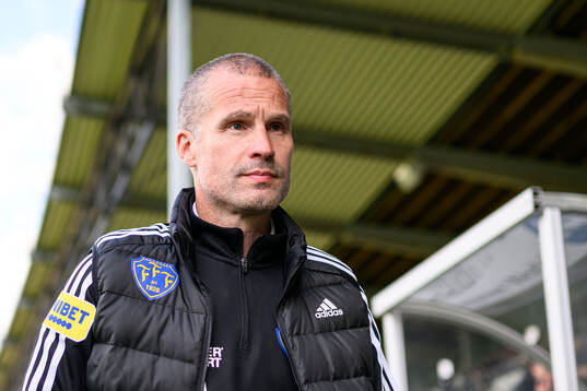 Falkenbergs tränare Christoffer Andersson