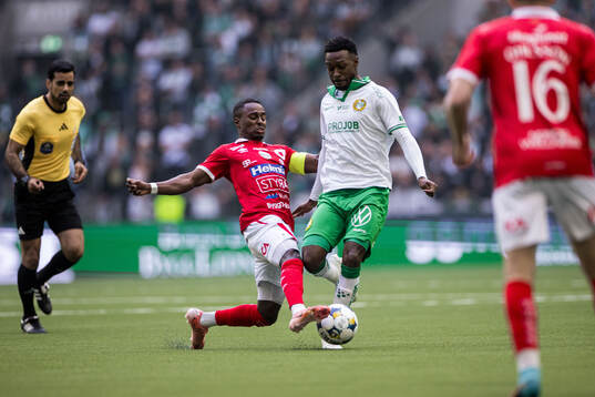 Degerfors Nahom Netabay och Hammarbys Shaquille Pinas