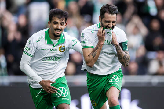 Hammarbys Nahir Besara jublar med Montader Madjed