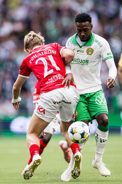 Degerfors Elias Pihlström och Hammarbys Shaquille Pinas
