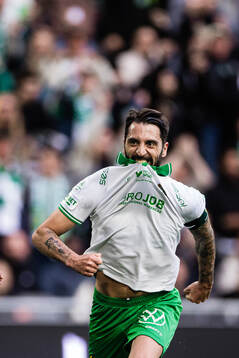 Hammarbys Nahir Besara jublar